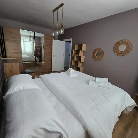 Charming Escape * Tiran