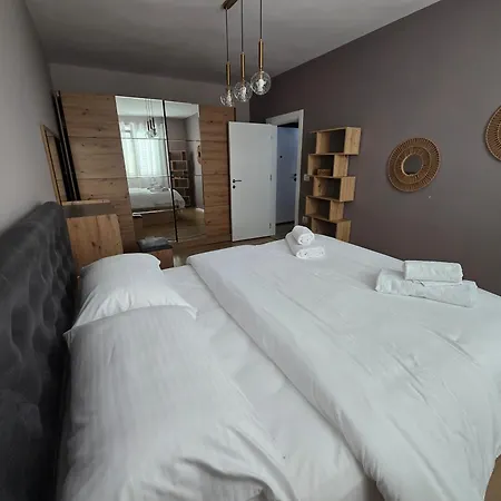 Charming Escape Apartment *