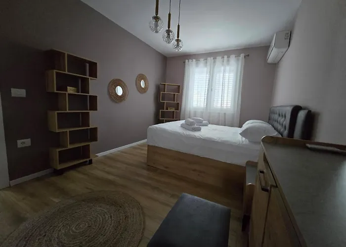 Charming Escape Apartment *